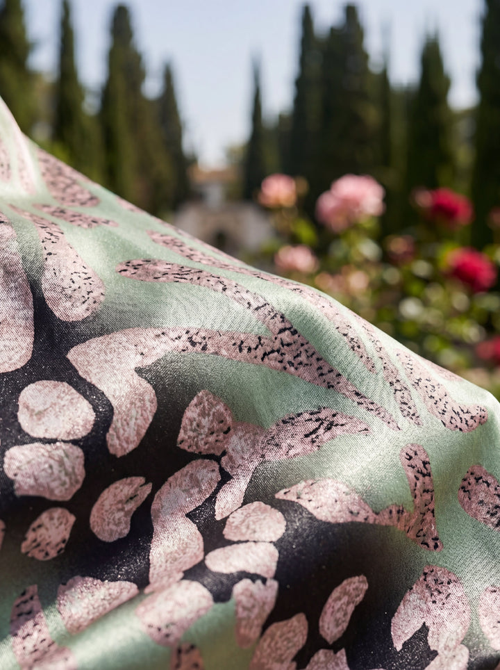Arrayan | Elegant Wrap Midi Dress