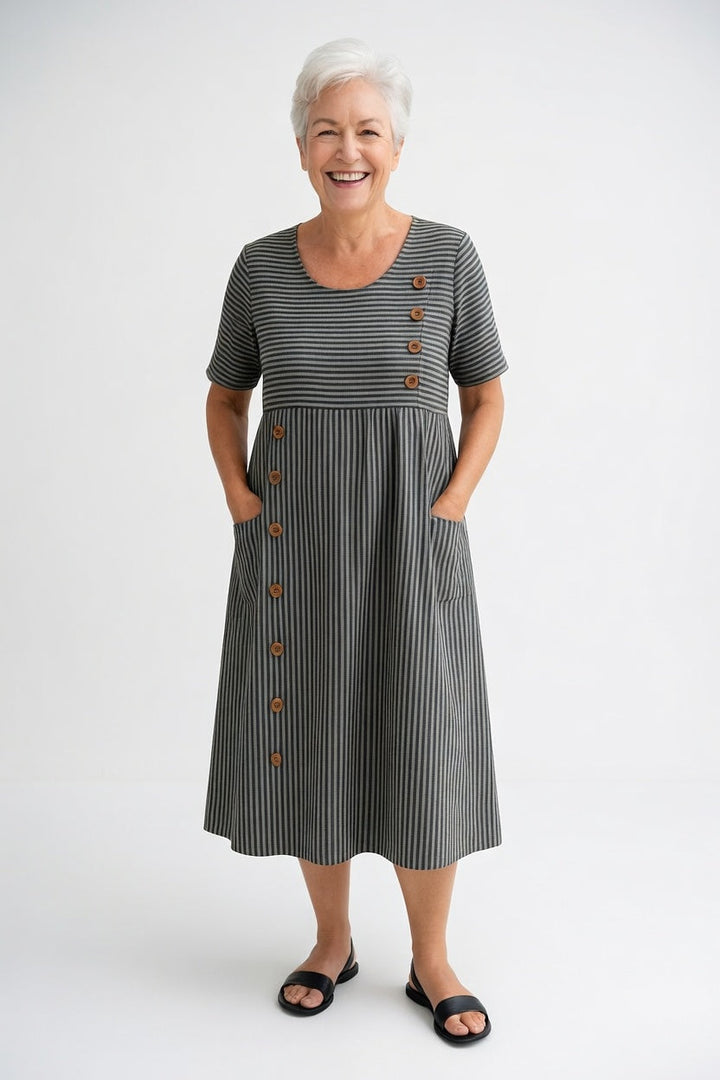 Lineora | Flowing Striped Summer Dress